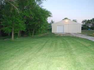 30503 Crystal Aire Dr, Grain Valley, MO 64029