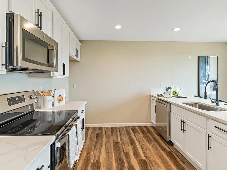 2615 E McLoughlin Blvd — Photo 16
