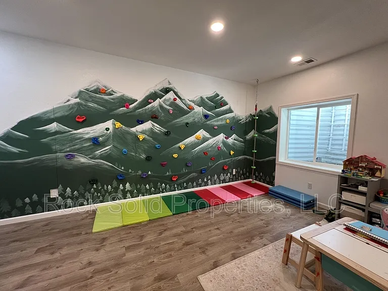 1716 Kade Ct — Photo 15