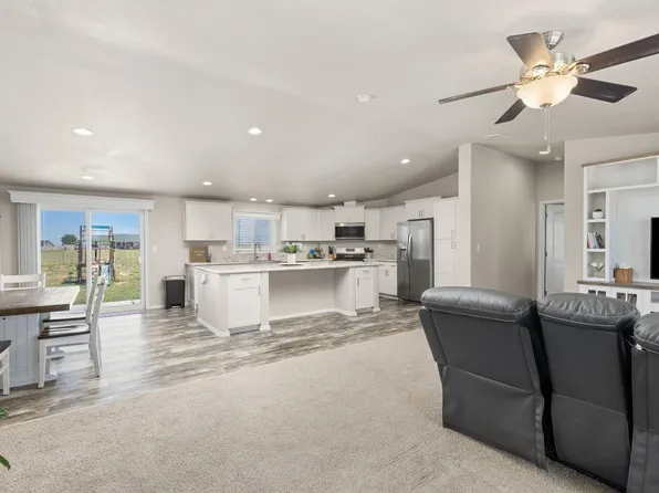 27476 County Road 66, Gill, CO 80624