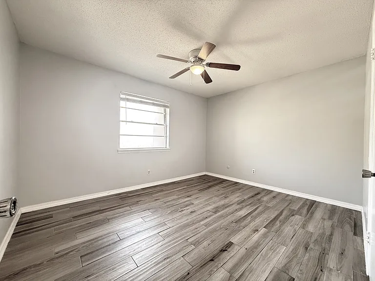 4800 N Stanton St #183-1 — Photo 34