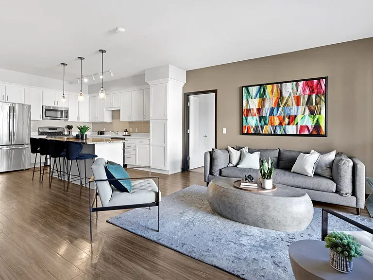 The Shoreham Apartments — Photo 62