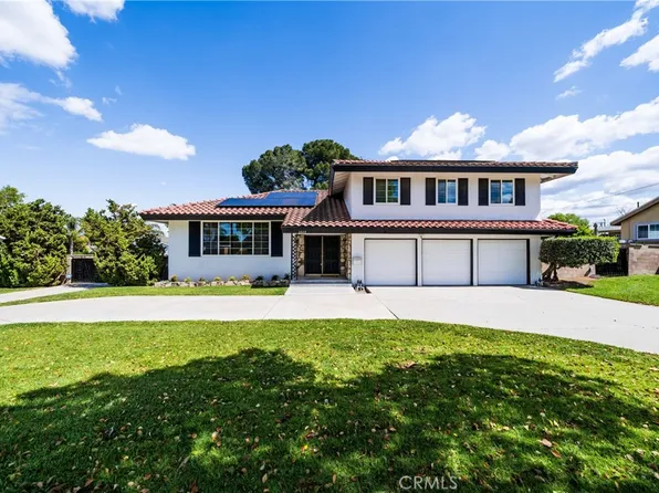 1515 Garretson Ave, Corona, CA 92879