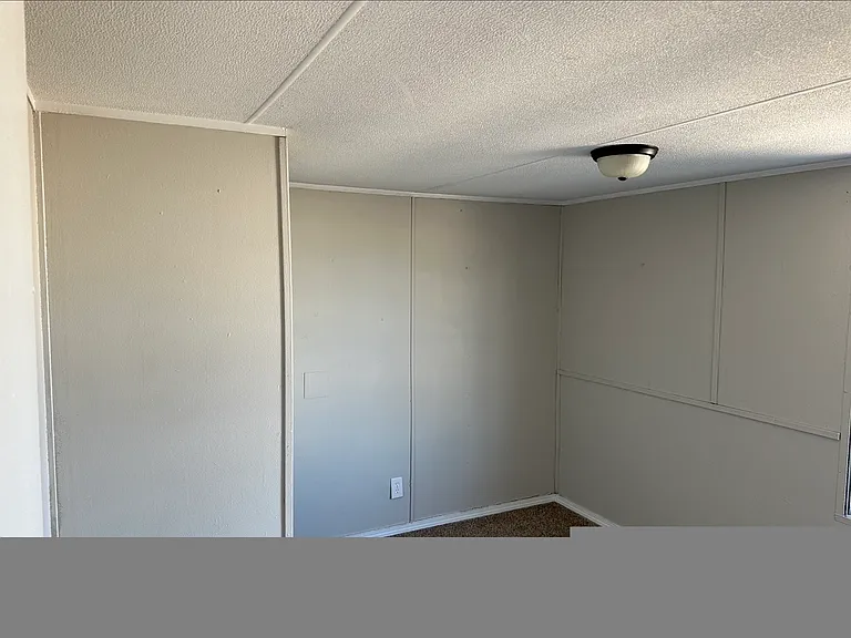 446 Loose Creek Hwy — Photo 2