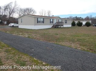 138 Oakland Rd, Tappahannock, VA 22560