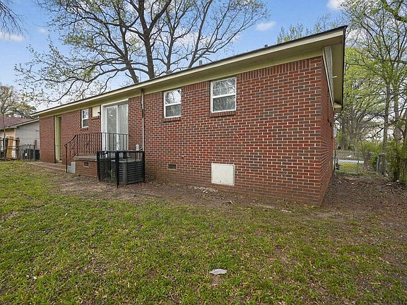 5th image of 3150 Parham St