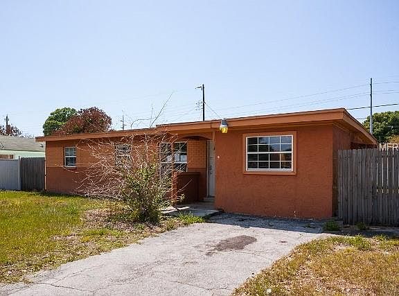2nd image of 6020 N Coolidge Ave
