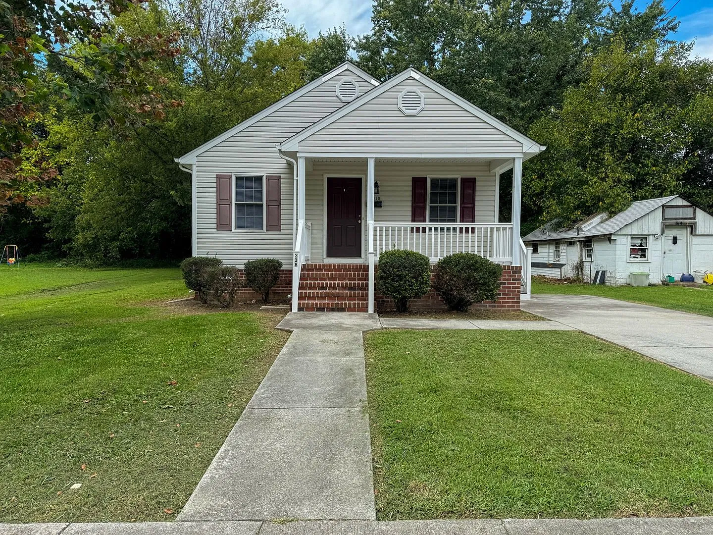 318 S. 14th Avenue, Hopewell — Photo 2
