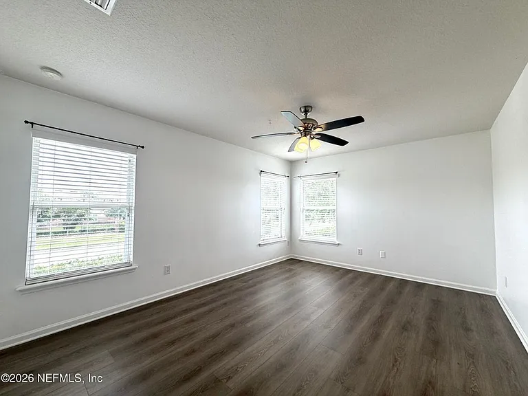 104 Crete Ct — Photo 24