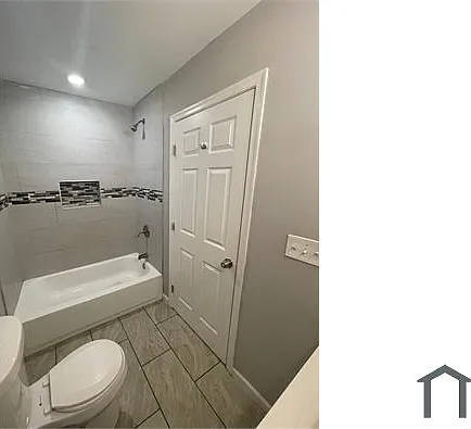 2815 E Madison St — Photo 3