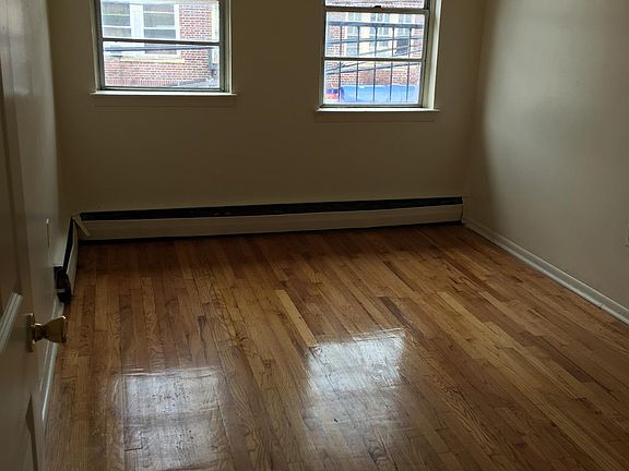 3rd image of 241 Weequahic Ave #243-02