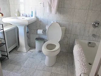 Rented by Rita S Citrin, LREB