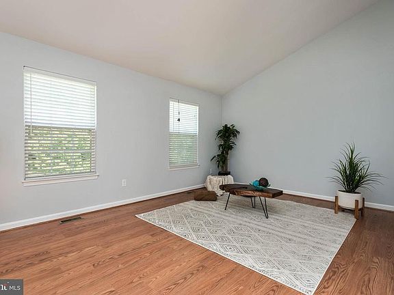 5th image of 5706 Westchester Ln
