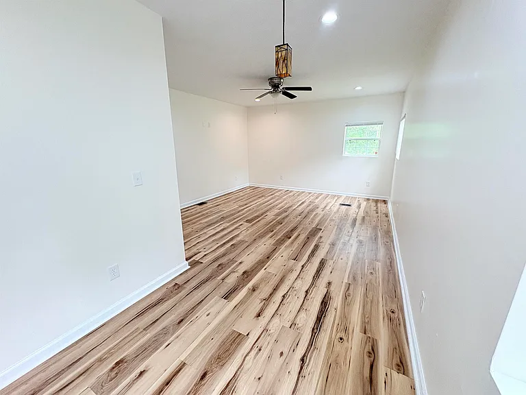 212 Barbourville Dr — Photo 22