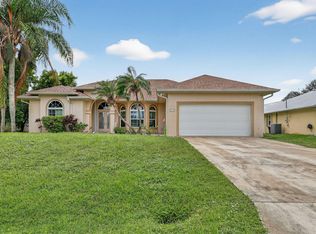 2820 SE Tate Ave, Port Saint Lucie, FL 34984