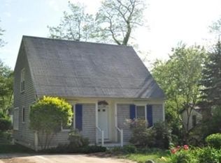 8 Rockwood Ln, Gloucester, MA 01930