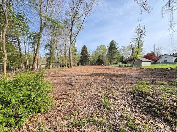 Vl Schreiber Rd, Cleveland, OH 44125