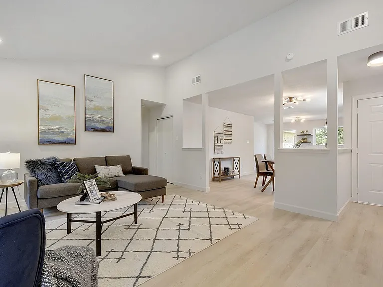 4011 Eskew Dr — Photo 3