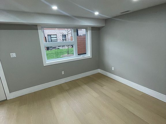 5th image of 60 Arkell Rd #6