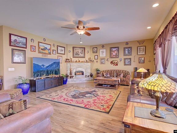 3rd image of 1347 Cedar Creek Cir