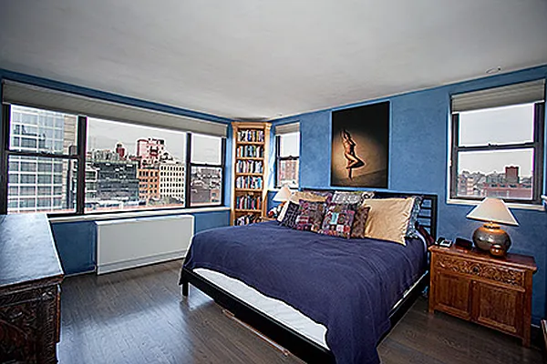Sold by NextStopNY | media 9