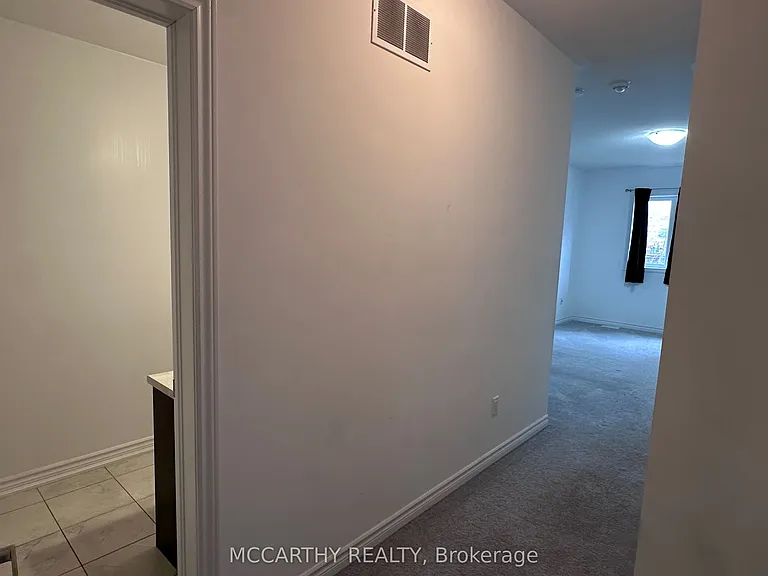 231 Ridley Cres — Photo 10