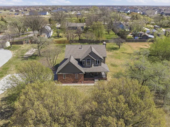 1808 S 125th St E, Wichita, KS 67207