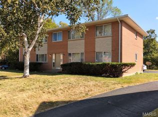 710 Thompson Dr, Florissant, MO 63031