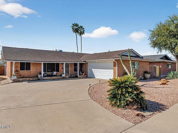 2nd image of 8725 E JACKRABBIT Road