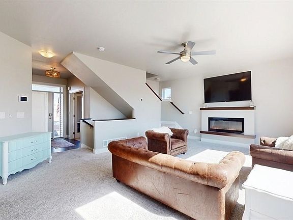 5th image of 779 McIntosh Ct NE