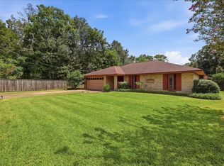 8055 Halliday Ln, Beaumont, TX 77706
