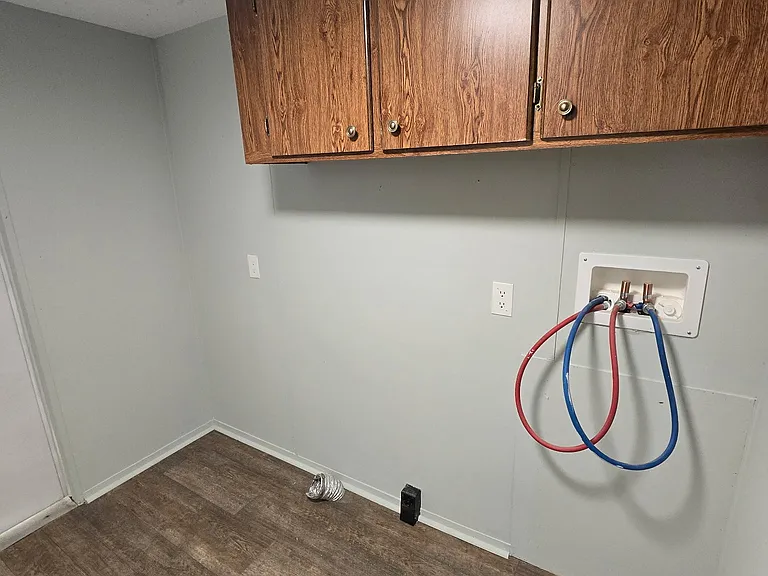 1014 Devaney Cir — Photo 13