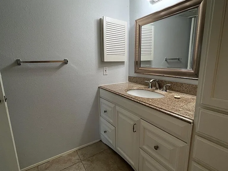 10047 Westpark Dr #72 — Photo 12