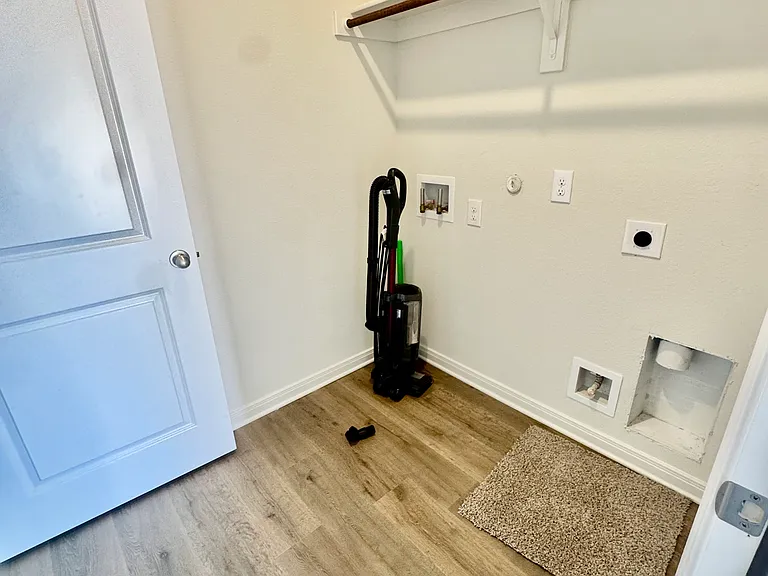 430 Gib Woodall Dr — Photo 10