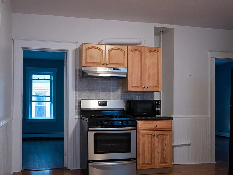 29 Curtin Ave #2 — Photo 10
