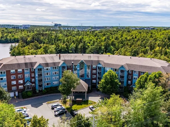 2 Lake Dr #301, Halifax, NS B4A 4H7