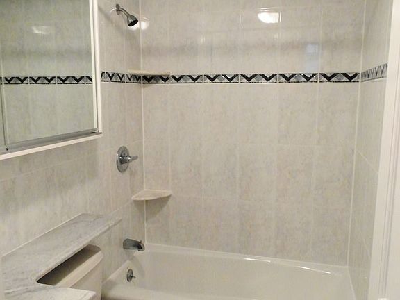 4th image of 106 W 80th St APT 2F