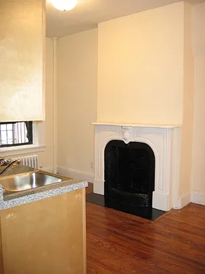Rented by City Connections Realty | media 15