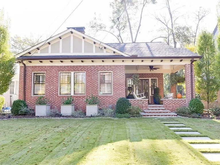 1337 N Highland Ave NE — Photo 1
