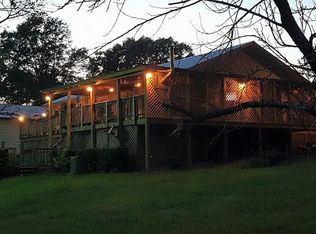 68 W Lake Dr, Fulton, MS 38843