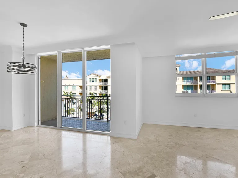 99 Mizner Blvd #Penthouse 40 — Photo 13