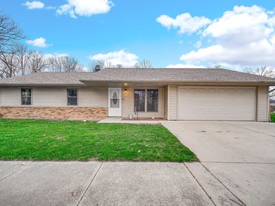 1802 Lind Ln, Valparaiso, IN, 46383