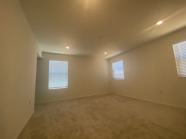 564 Spalding Way — Photo 19