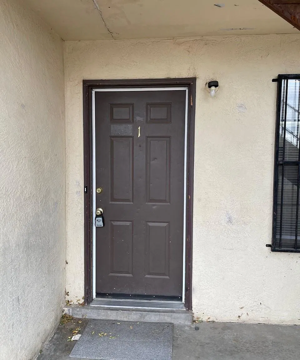2 bed, 500 sqft, $1,025 — Photo 2