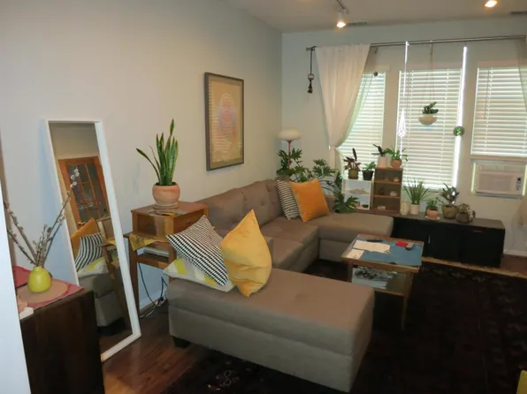 711 N Elizabeth St APT 2F, Chicago, IL 60642