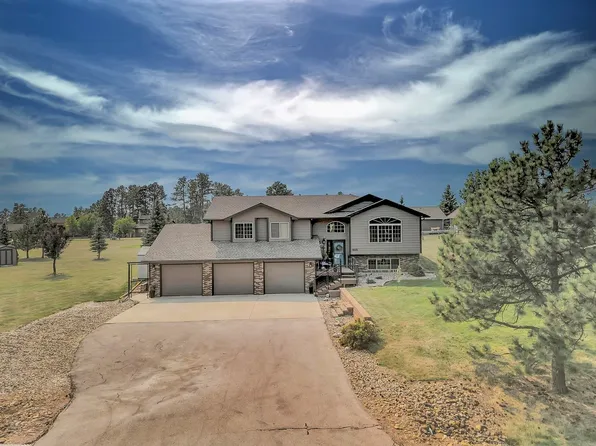8505 Heather Dr, Rapid City, SD 57702