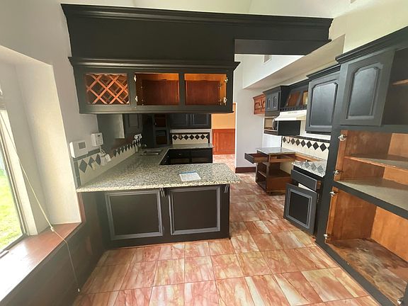 3rd image of 12002 Kleinmeadow Dr