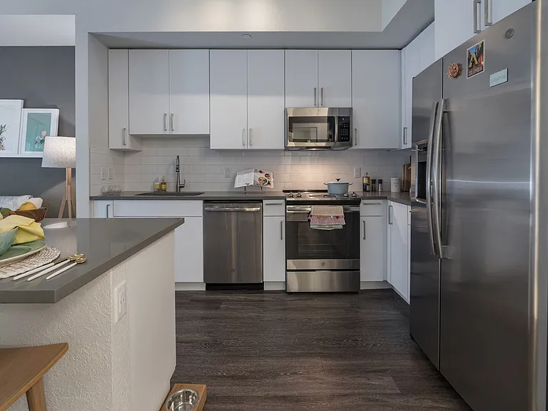Blu27 at Edgewater — Photo 47