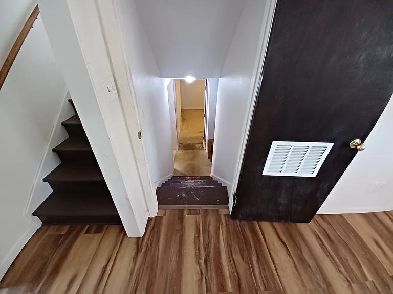 321 Linda Ln — Photo 9