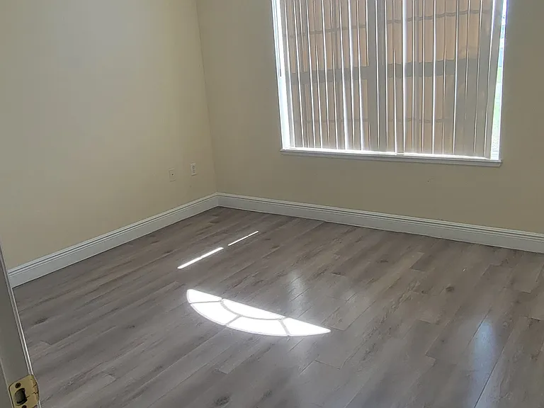 100 Cimarron Ln — Photo 14